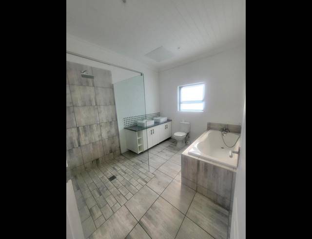 3 BEDROOM HOUSE FOR SALE IN LAAIPLEK